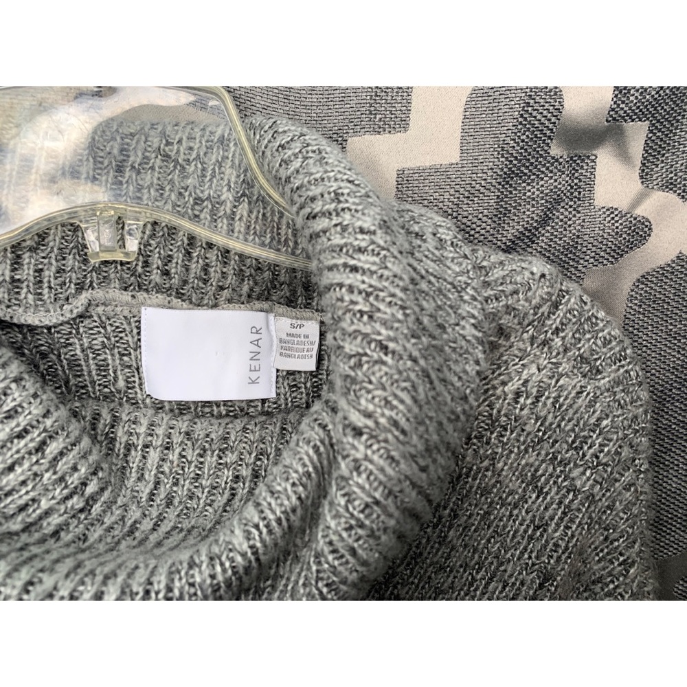VINTAGE STYLE TURTLENECK